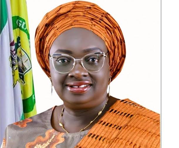 Engr Noimot Salako-Oyedele the Deputy Governor of Ogun State has been decorated as an Ambassador of War Against Drug Abuse (WADA) by the State Commander of the National Drug Law Enforcement Agency (NDLEA) for her supporting role in the continued fight against Drug trafficking and Abuse in Nigeria.