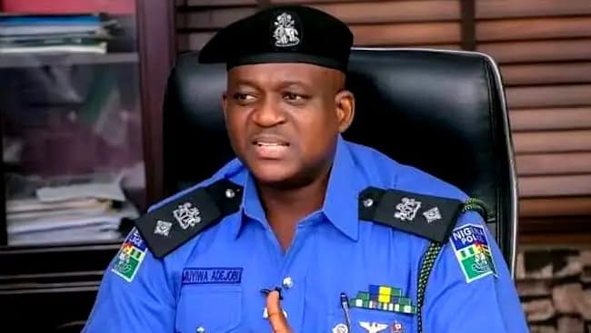 Rather than fighting uniformed policemen, The Police Force Public Relations Officer, CSP Olumuyiwa Adejobi, has said that no matter the provocation, victims of police brutality should rather file complaints.