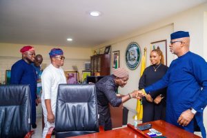 Broda Shaggi, Bambam, Other Ogun Born Celebrities Pays Courtesy Visit To Gov.Dapo Abiodun 