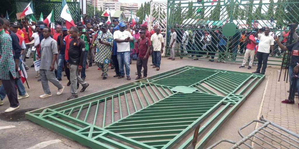 Protesting Workers Force Open National Assembly Gates in Abuja