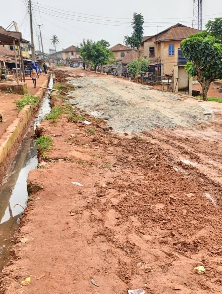 Aiyepe Road in Sagamu Witnesses Long-Awaited Repairs, Bringing Hope to Residents