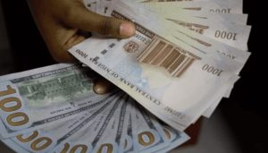 Naira Drops To N762 Per Dollar As Liquidity Drops At FX Market